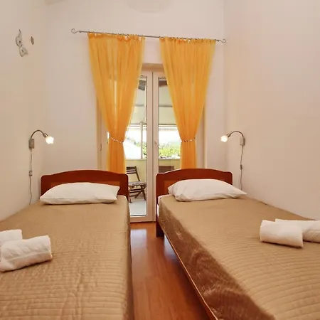 Apartamento By The Sea Baska, Krk - 18807 Baška